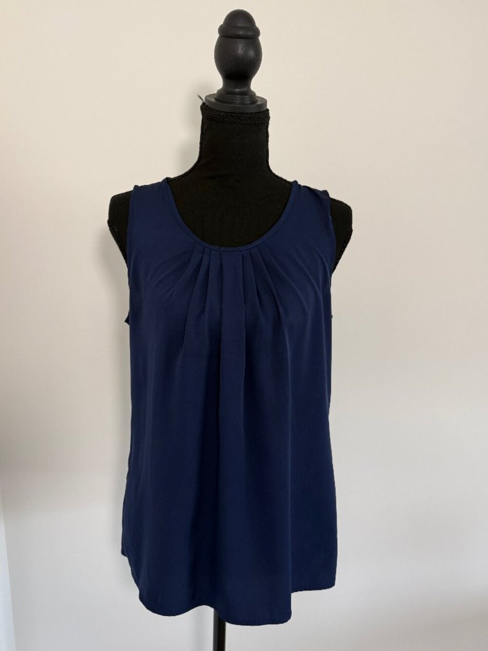 Banana Republic Navy Pleated Sleeveless Blouse Top S